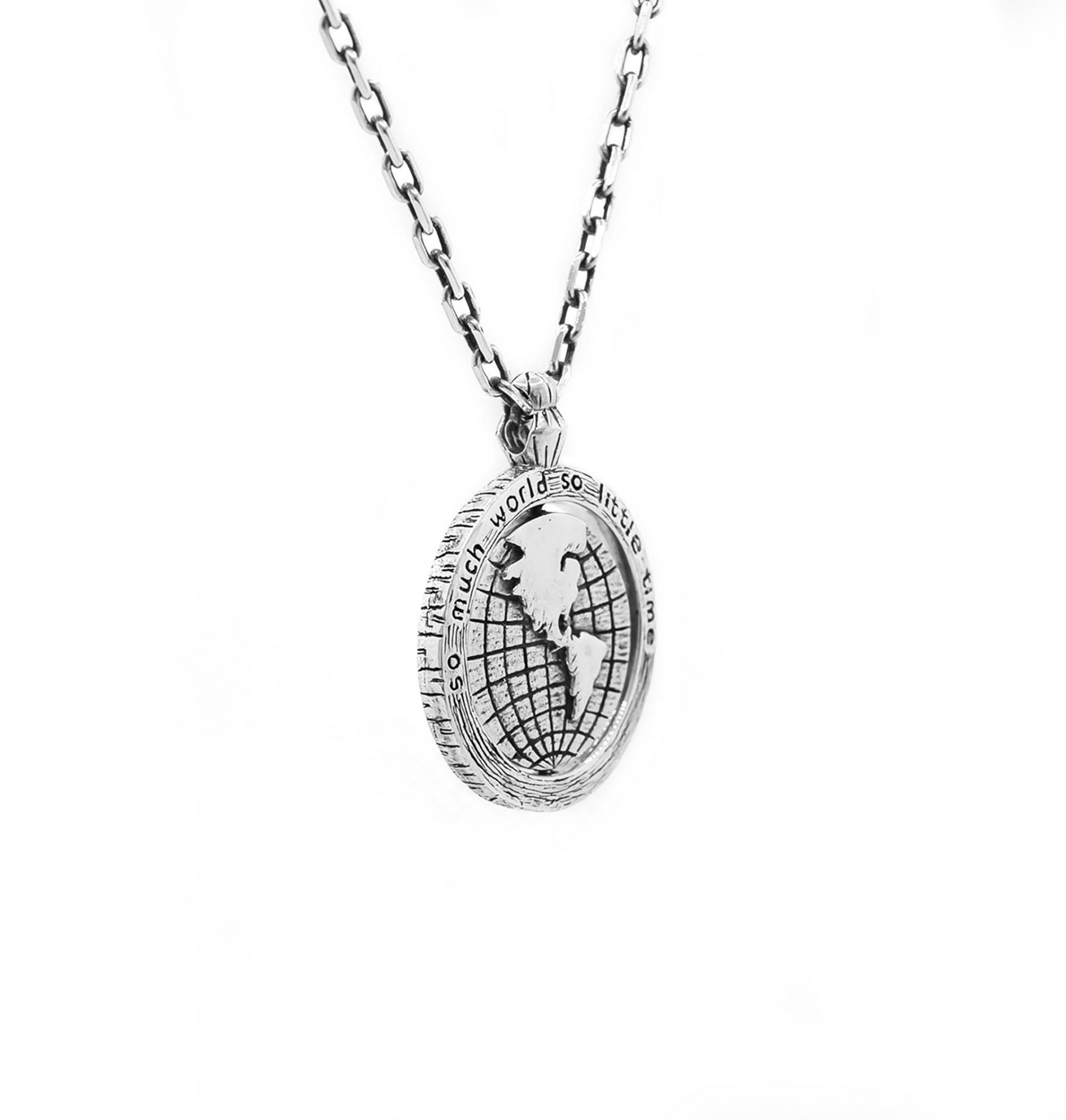 Atlas-necklace-silver-lateral-1948x2048-copia-1
