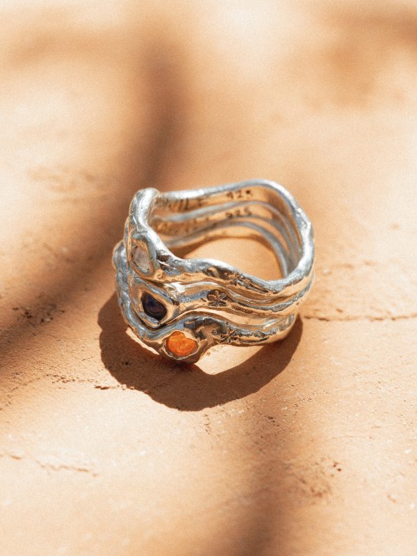 9D3A4025 Each stone has a meaning