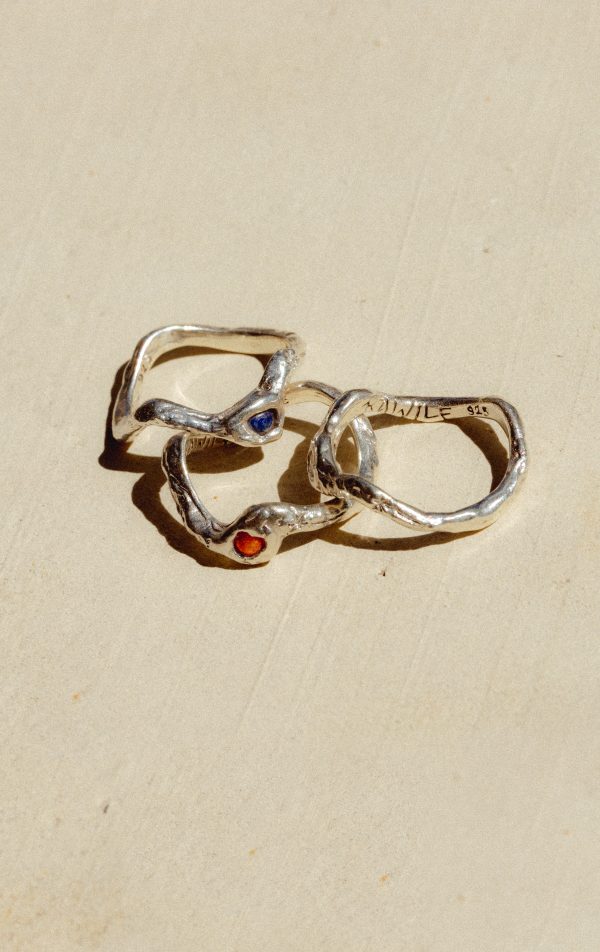 9D3A4080 A set of three rings